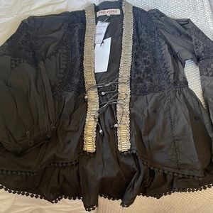 NWT beaded + embroidered FREE PEOPLE tie front blouse size M